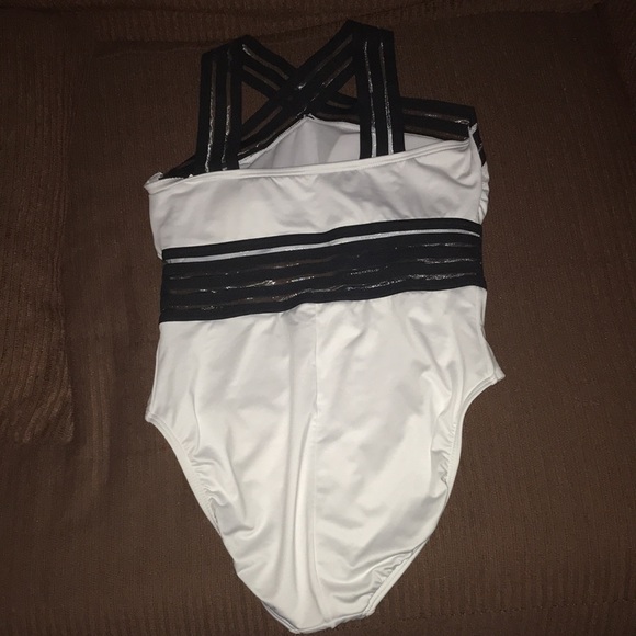 FLASH SALE Kenneth Cole Illusion swimsuit - Picture 6 of 10
